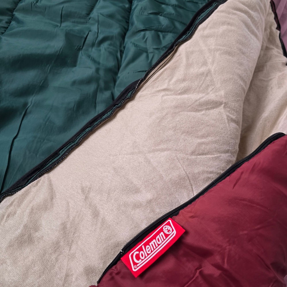 Coleman Sleeping Bag 3 LBS Polyester Fiber Batting Green‎ Burgundy 33x75